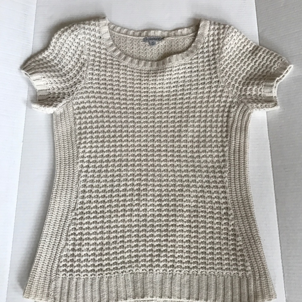 Short sleeve lambswool sweater